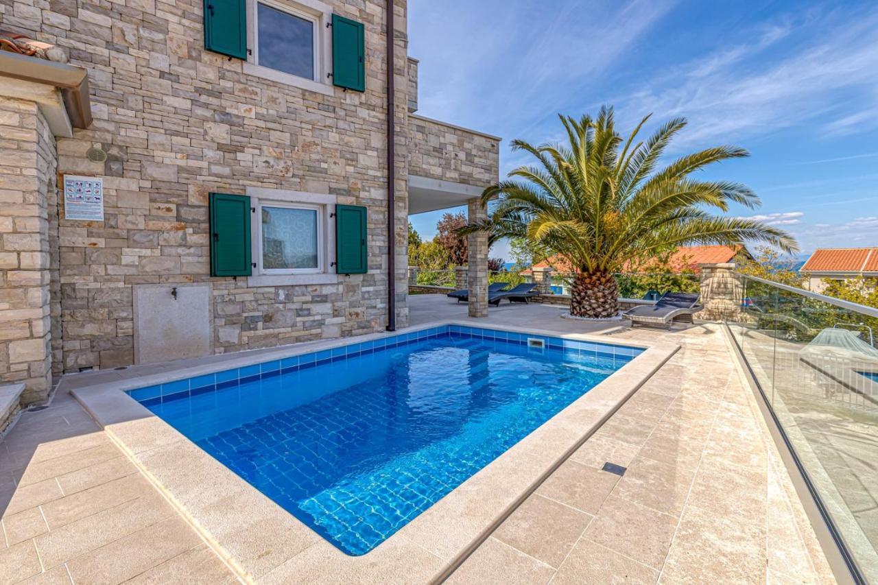 Villa Milena With Pool And Sea View Crveni Vrh Kültér fotó