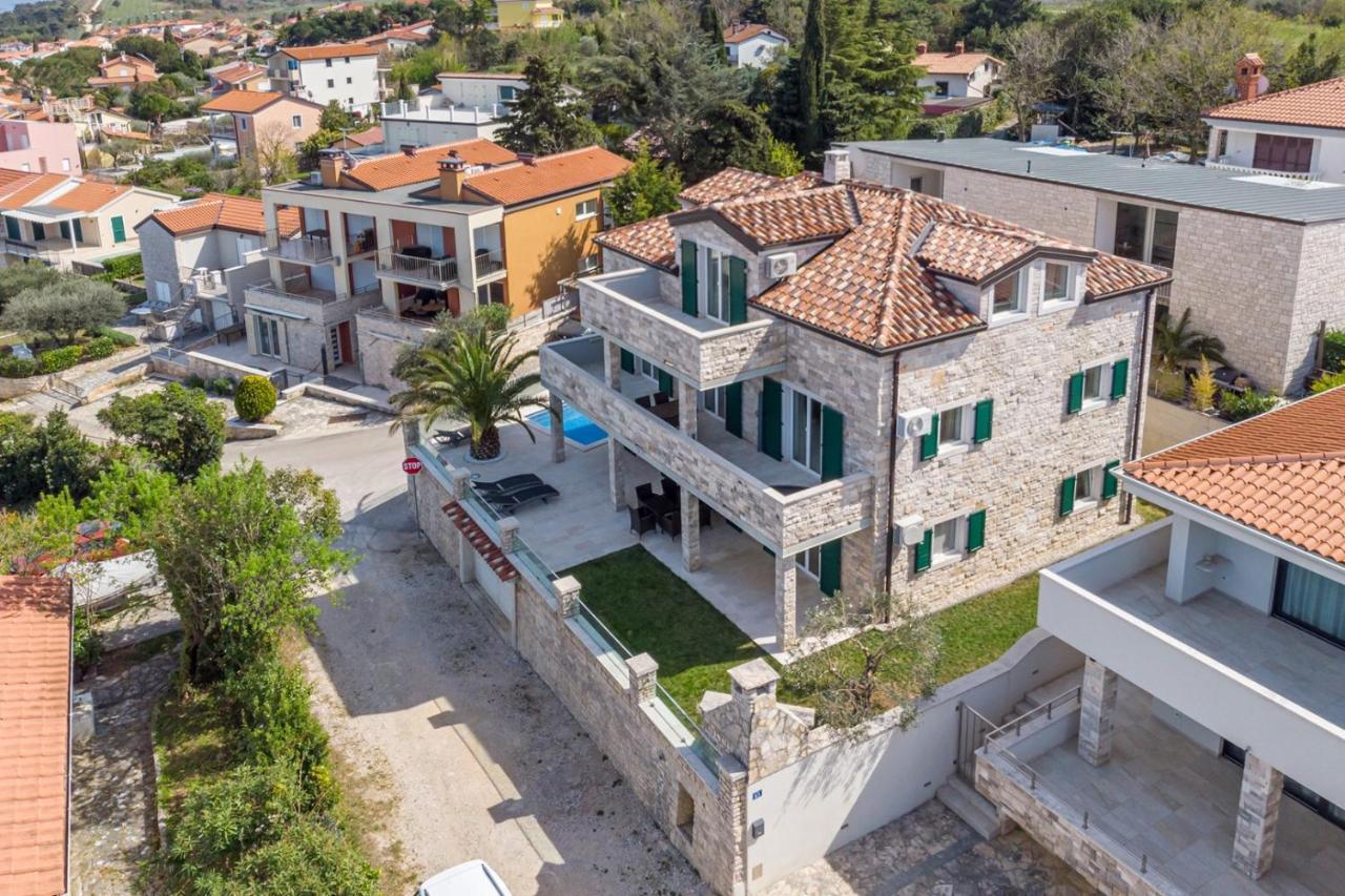 Villa Milena With Pool And Sea View Crveni Vrh Kültér fotó