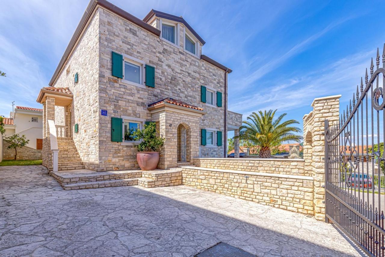 Villa Milena With Pool And Sea View Crveni Vrh Kültér fotó